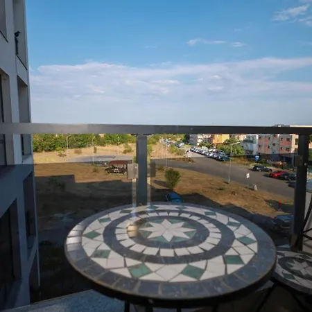 公寓 студио сарафово 布尔加斯